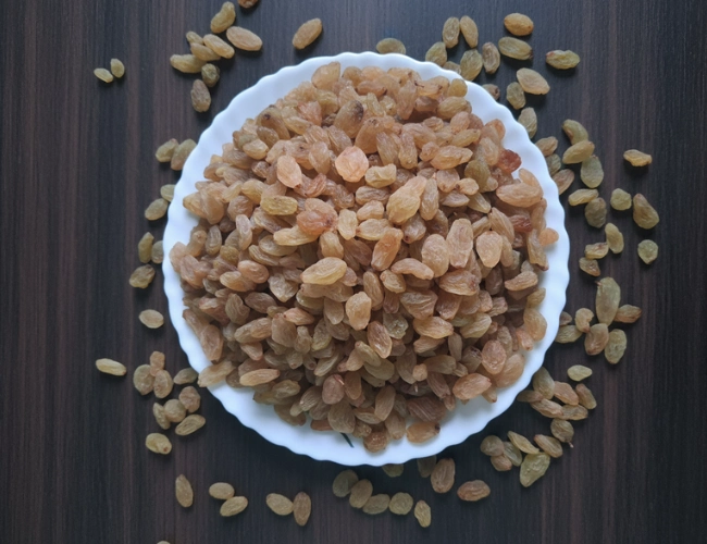 Round Golden Raisin